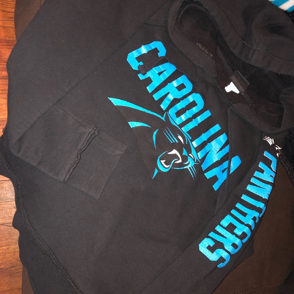 NFL CAROLINA PANTHERS WOMAN’s SMALL🏈🏈